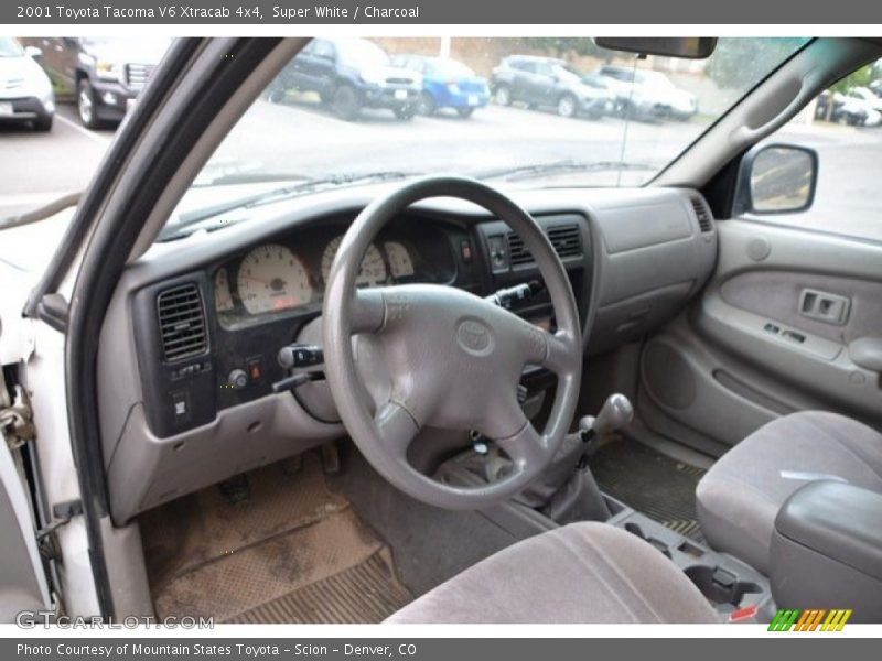 Super White / Charcoal 2001 Toyota Tacoma V6 Xtracab 4x4