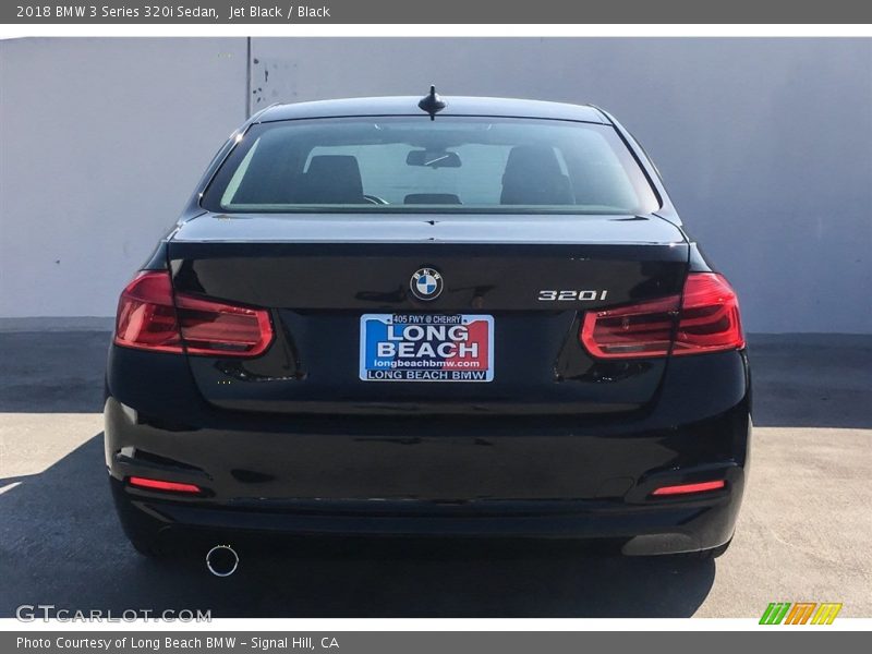 Jet Black / Black 2018 BMW 3 Series 320i Sedan