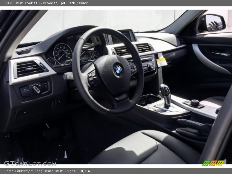 Jet Black / Black 2018 BMW 3 Series 320i Sedan