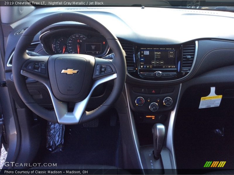 Nightfall Gray Metallic / Jet Black 2019 Chevrolet Trax LT