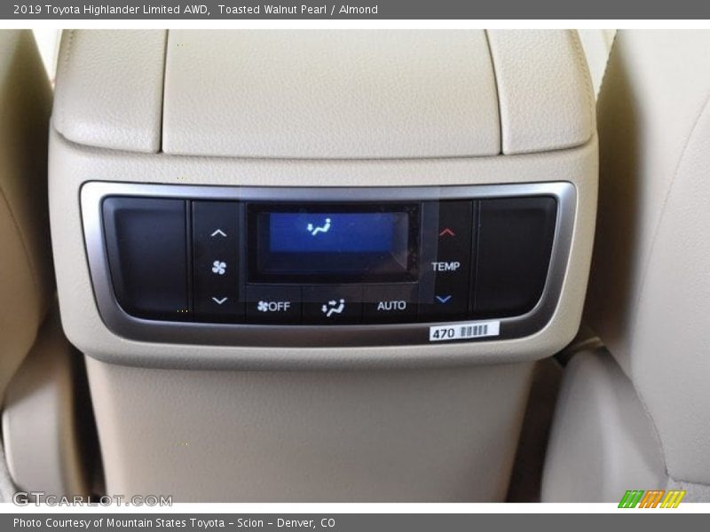 Controls of 2019 Highlander Limited AWD