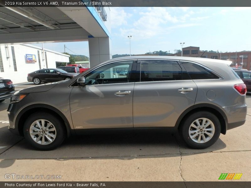 Titanium Silver / Satin Black 2019 Kia Sorento LX V6 AWD