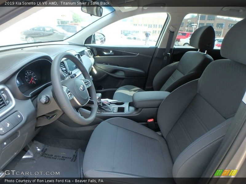 Titanium Silver / Satin Black 2019 Kia Sorento LX V6 AWD