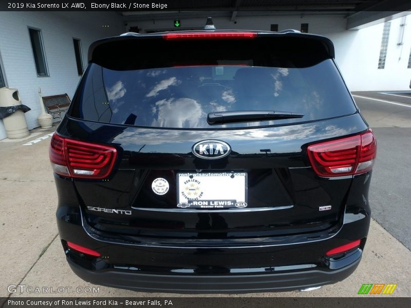 Ebony Black / Stone Beige 2019 Kia Sorento LX AWD