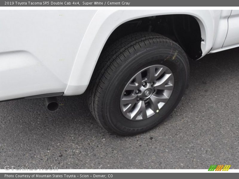 Super White / Cement Gray 2019 Toyota Tacoma SR5 Double Cab 4x4