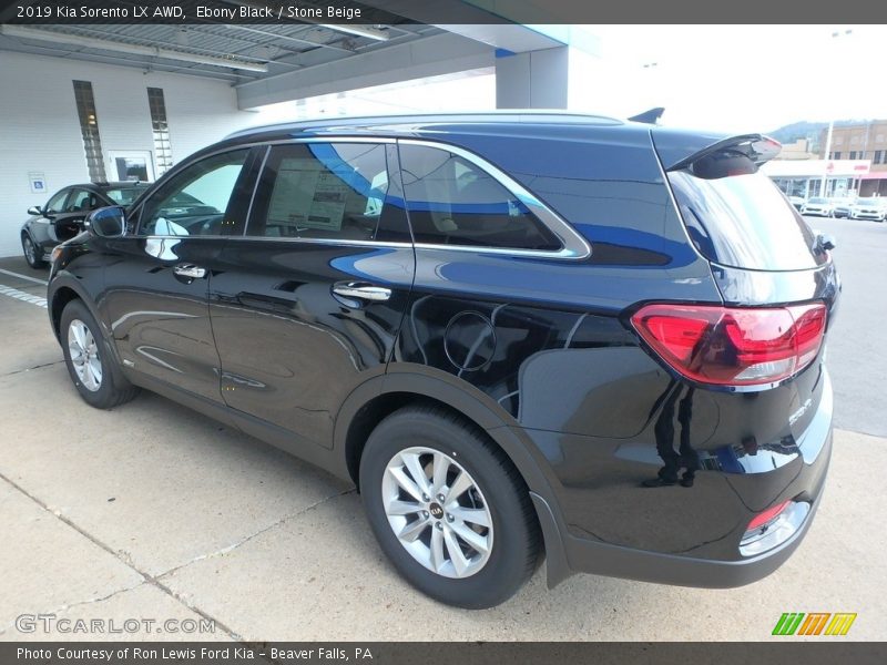 Ebony Black / Stone Beige 2019 Kia Sorento LX AWD