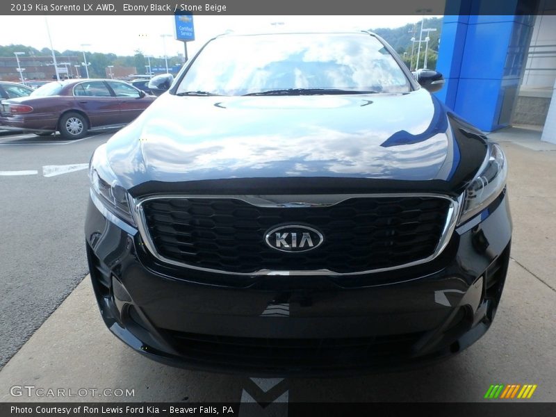 Ebony Black / Stone Beige 2019 Kia Sorento LX AWD