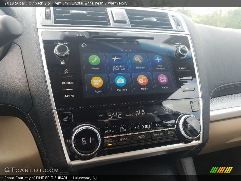 Crystal White Pearl / Warm Ivory 2019 Subaru Outback 2.5i Premium