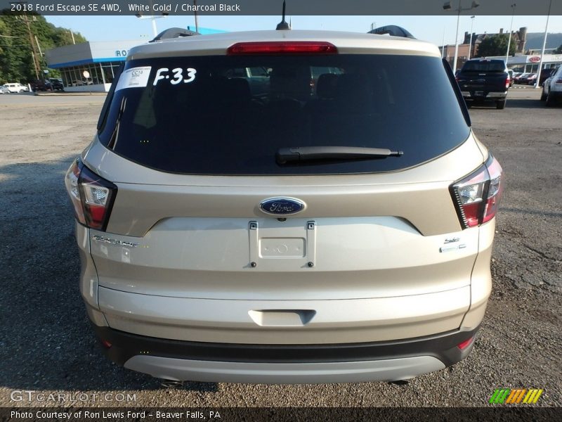 White Gold / Charcoal Black 2018 Ford Escape SE 4WD