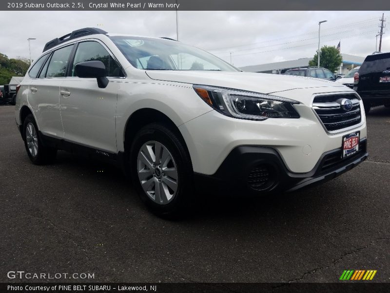 Crystal White Pearl / Warm Ivory 2019 Subaru Outback 2.5i