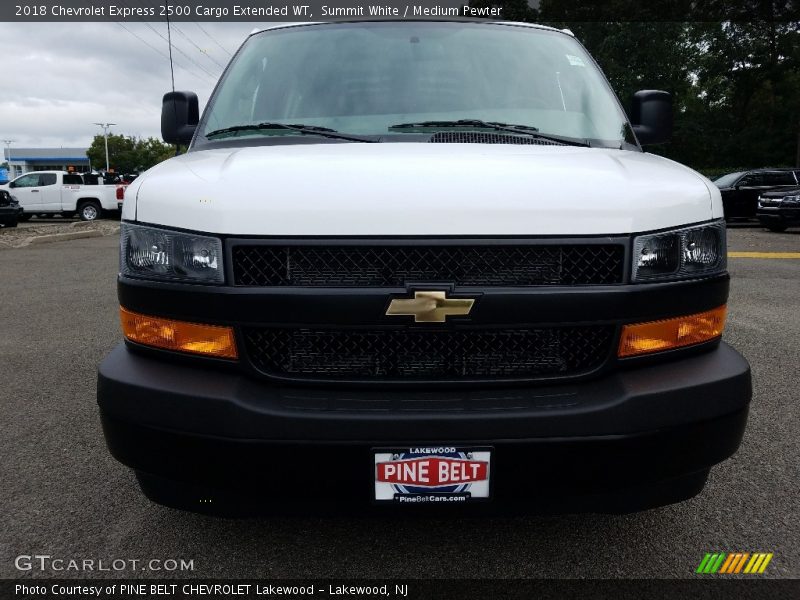 Summit White / Medium Pewter 2018 Chevrolet Express 2500 Cargo Extended WT