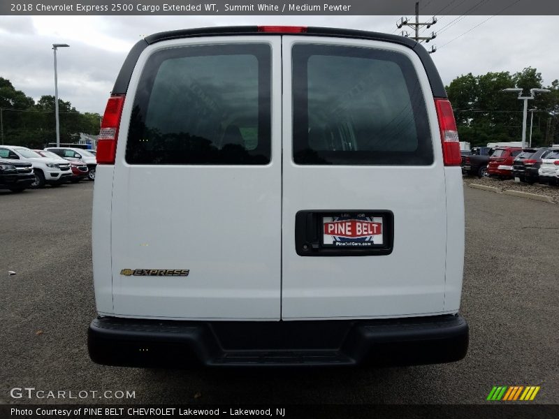 Summit White / Medium Pewter 2018 Chevrolet Express 2500 Cargo Extended WT