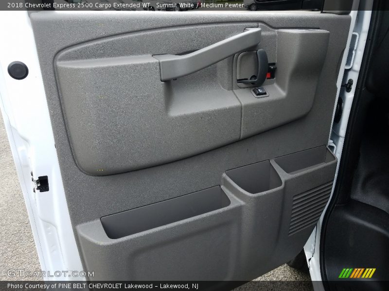 Summit White / Medium Pewter 2018 Chevrolet Express 2500 Cargo Extended WT