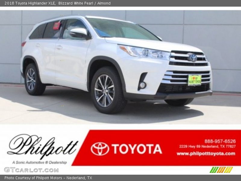 Blizzard White Pearl / Almond 2018 Toyota Highlander XLE