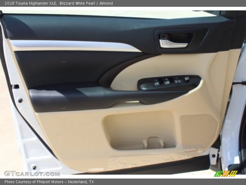 Blizzard White Pearl / Almond 2018 Toyota Highlander XLE