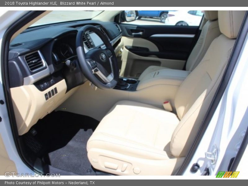 Blizzard White Pearl / Almond 2018 Toyota Highlander XLE