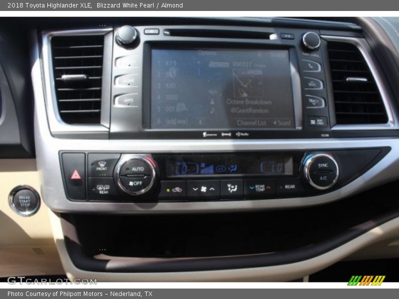 Blizzard White Pearl / Almond 2018 Toyota Highlander XLE