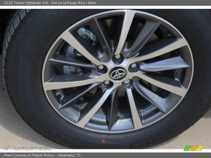 Ooh La La Rouge Mica / Black 2018 Toyota Highlander XLE