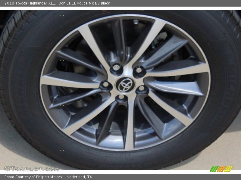 Ooh La La Rouge Mica / Black 2018 Toyota Highlander XLE