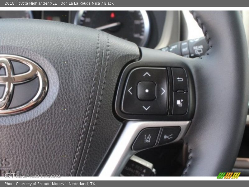 Ooh La La Rouge Mica / Black 2018 Toyota Highlander XLE