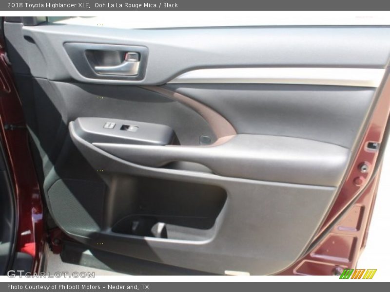 Ooh La La Rouge Mica / Black 2018 Toyota Highlander XLE