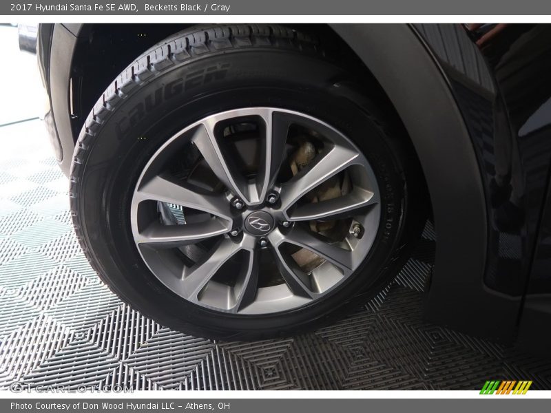 Becketts Black / Gray 2017 Hyundai Santa Fe SE AWD