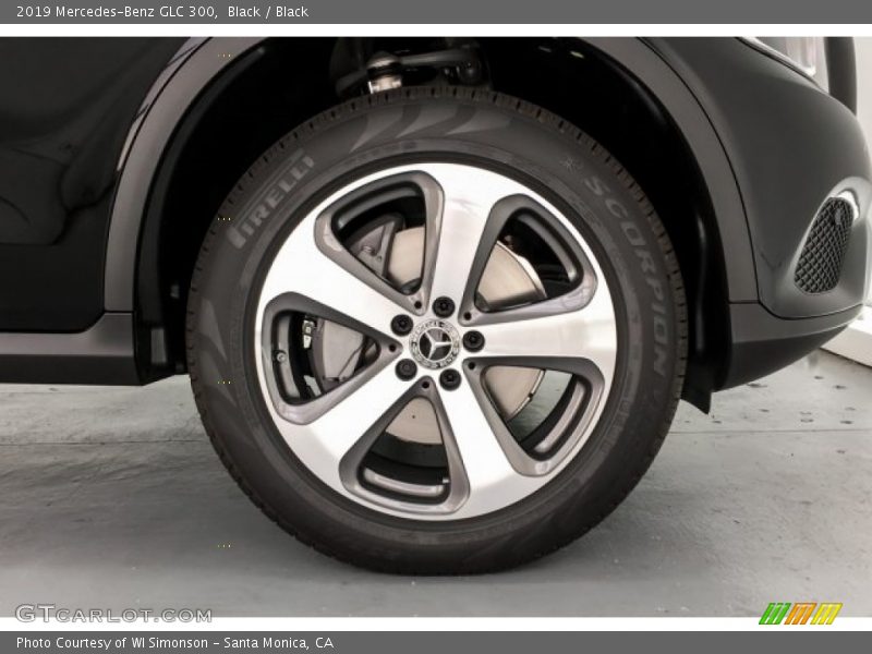 Black / Black 2019 Mercedes-Benz GLC 300