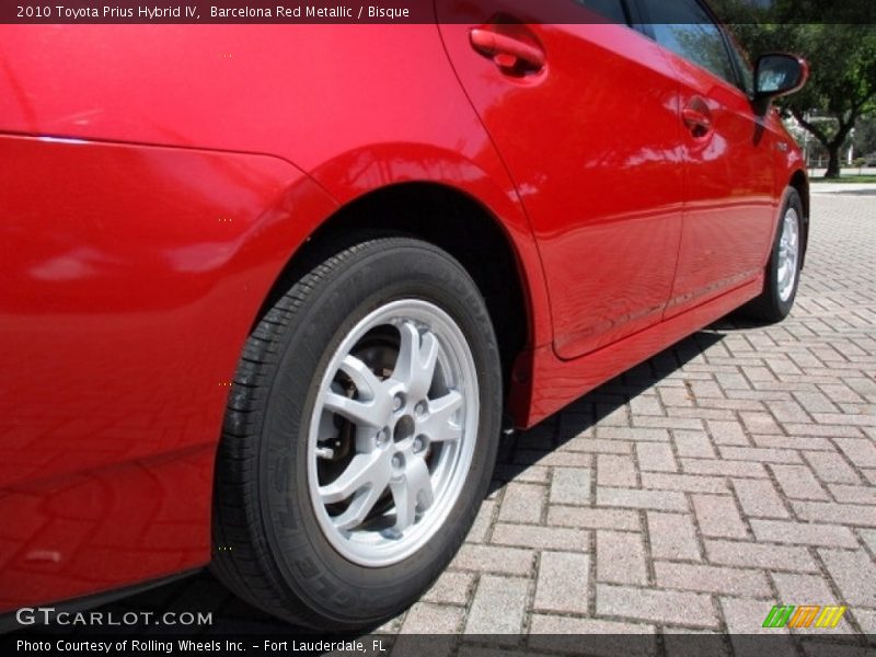 Barcelona Red Metallic / Bisque 2010 Toyota Prius Hybrid IV