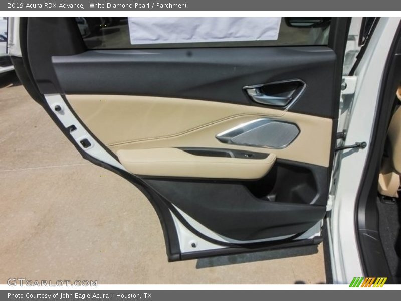 White Diamond Pearl / Parchment 2019 Acura RDX Advance