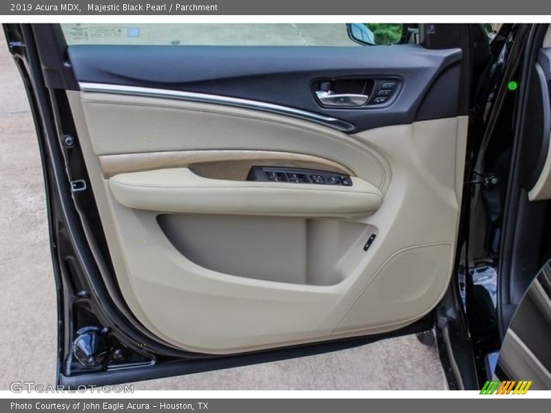 Majestic Black Pearl / Parchment 2019 Acura MDX