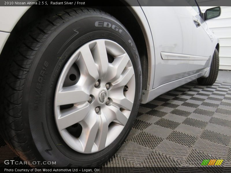 Radiant Silver / Frost 2010 Nissan Altima 2.5 S