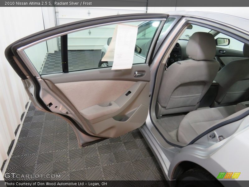 Radiant Silver / Frost 2010 Nissan Altima 2.5 S