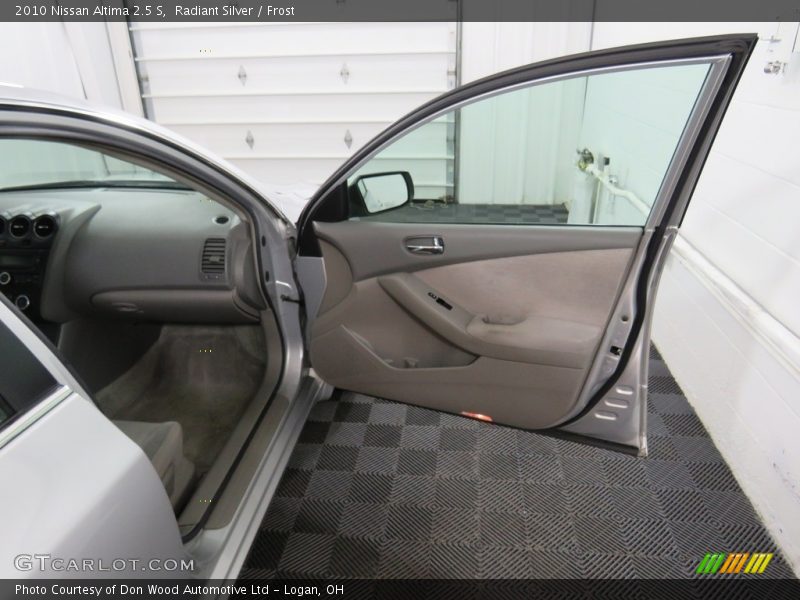Radiant Silver / Frost 2010 Nissan Altima 2.5 S