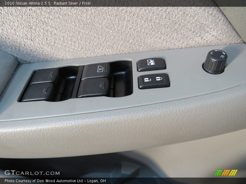 Radiant Silver / Frost 2010 Nissan Altima 2.5 S