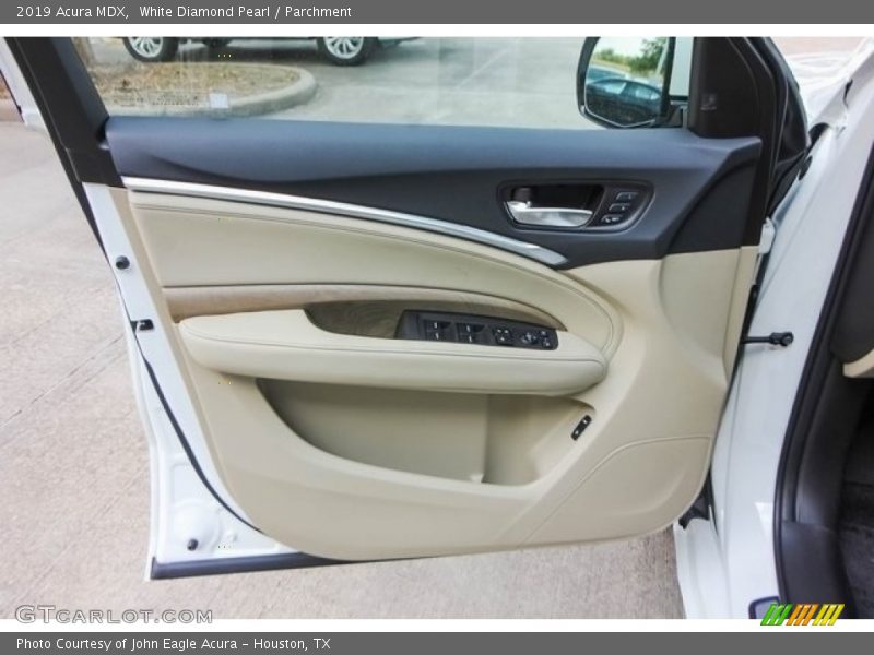 White Diamond Pearl / Parchment 2019 Acura MDX