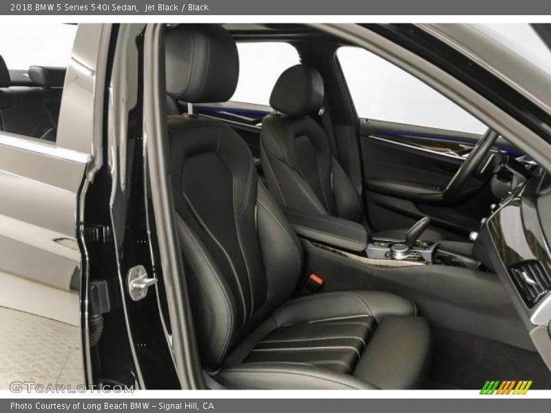 Jet Black / Black 2018 BMW 5 Series 540i Sedan