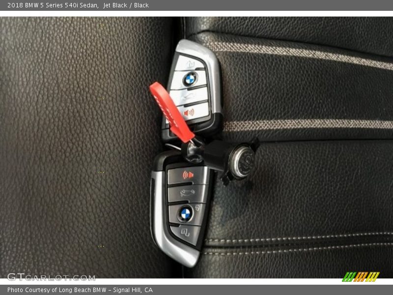 Jet Black / Black 2018 BMW 5 Series 540i Sedan