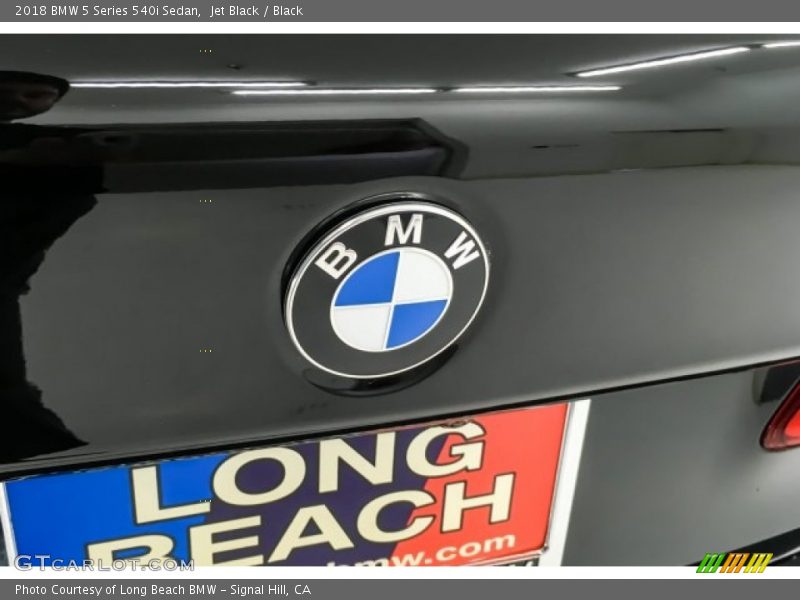 Jet Black / Black 2018 BMW 5 Series 540i Sedan