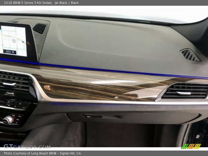 Jet Black / Black 2018 BMW 5 Series 540i Sedan