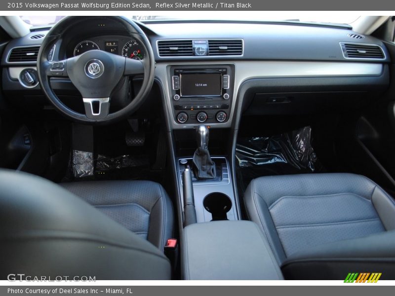 Reflex Silver Metallic / Titan Black 2015 Volkswagen Passat Wolfsburg Edition Sedan