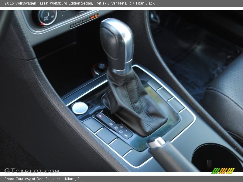 Reflex Silver Metallic / Titan Black 2015 Volkswagen Passat Wolfsburg Edition Sedan