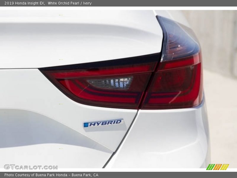 White Orchid Pearl / Ivory 2019 Honda Insight EX