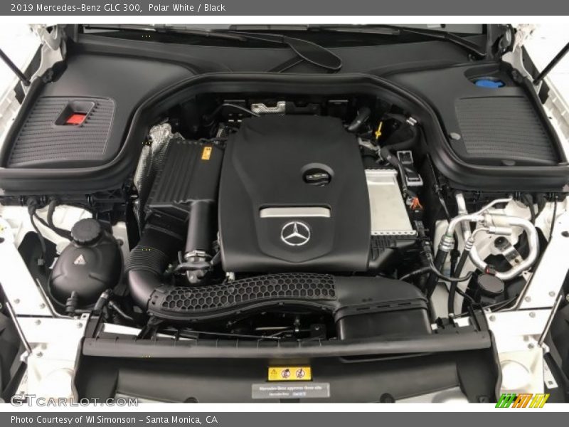 Polar White / Black 2019 Mercedes-Benz GLC 300
