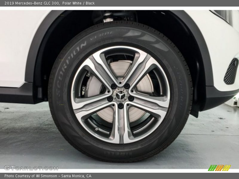 Polar White / Black 2019 Mercedes-Benz GLC 300