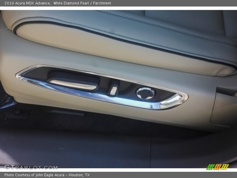White Diamond Pearl / Parchment 2019 Acura MDX Advance