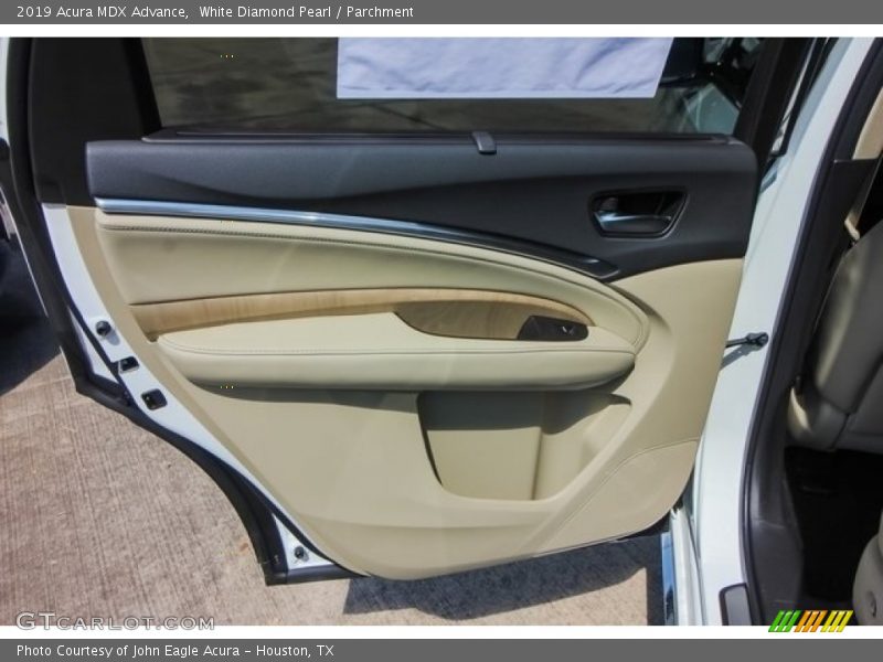 White Diamond Pearl / Parchment 2019 Acura MDX Advance