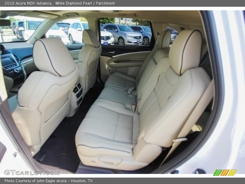 White Diamond Pearl / Parchment 2019 Acura MDX Advance