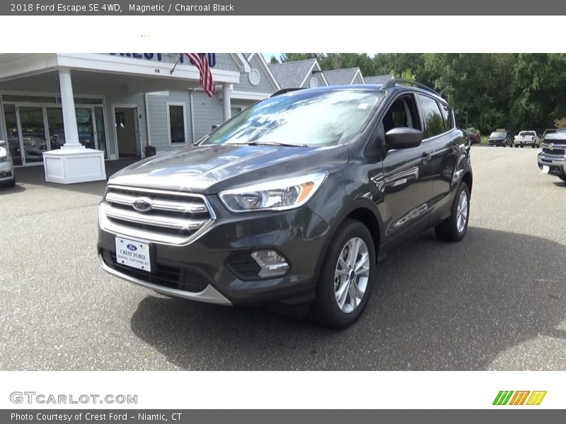 Magnetic / Charcoal Black 2018 Ford Escape SE 4WD