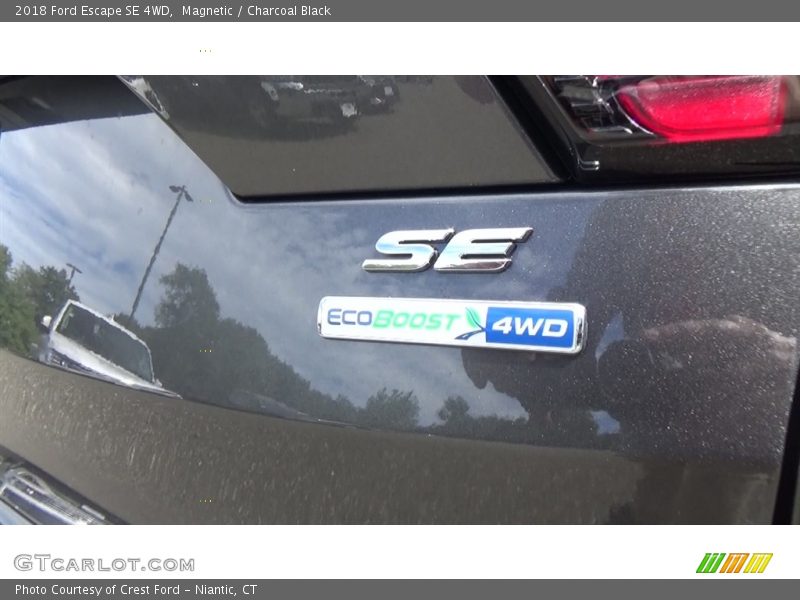 Magnetic / Charcoal Black 2018 Ford Escape SE 4WD