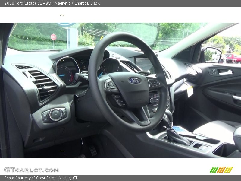 Magnetic / Charcoal Black 2018 Ford Escape SE 4WD